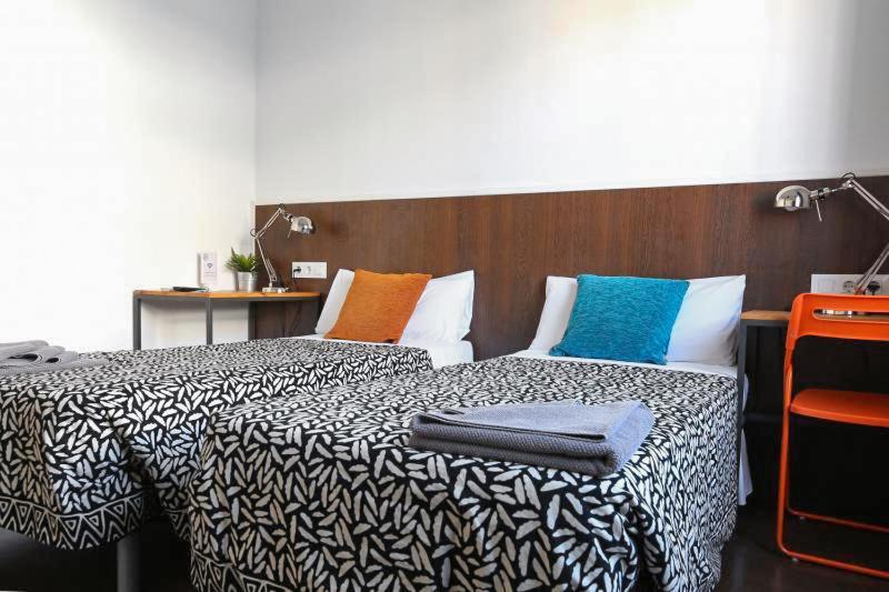Traveller House Apartment บาร์เซโลนา ภายนอก รูปภาพ