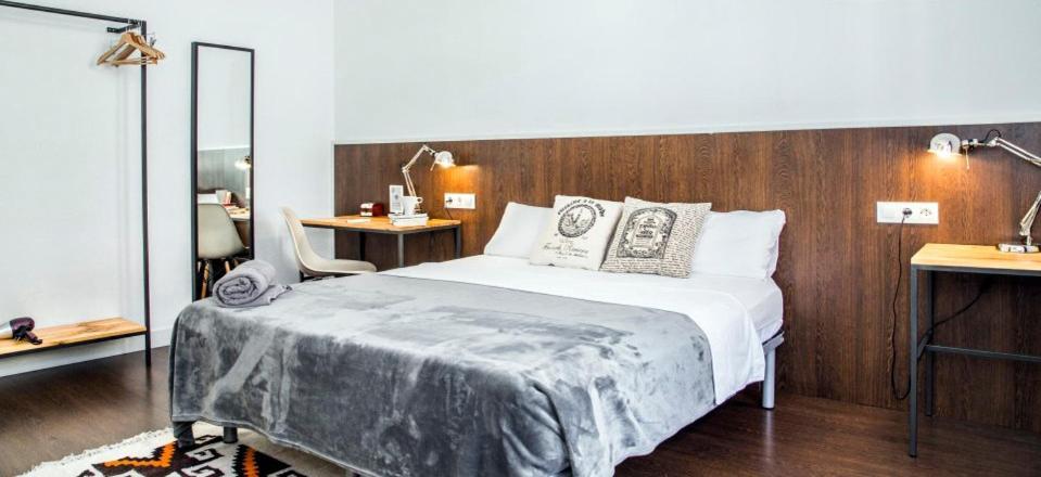 Traveller House Apartment บาร์เซโลนา ภายนอก รูปภาพ